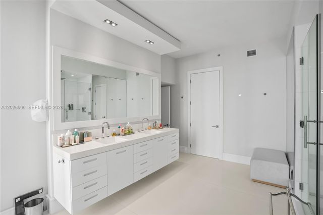 15811 Collins Ave 2601, Sunny Isles Beach, FL 33160