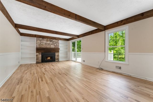 10 Campbells Brook Rd, Readington Twp., NJ 08889