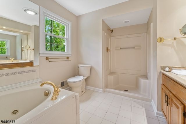 10 Campbells Brook Rd, Readington Twp., NJ 08889