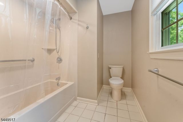 10 Campbells Brook Rd, Readington Twp., NJ 08889