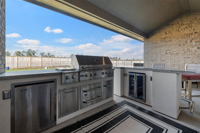 41015 Kimber Lane, Magnolia, TX 77354