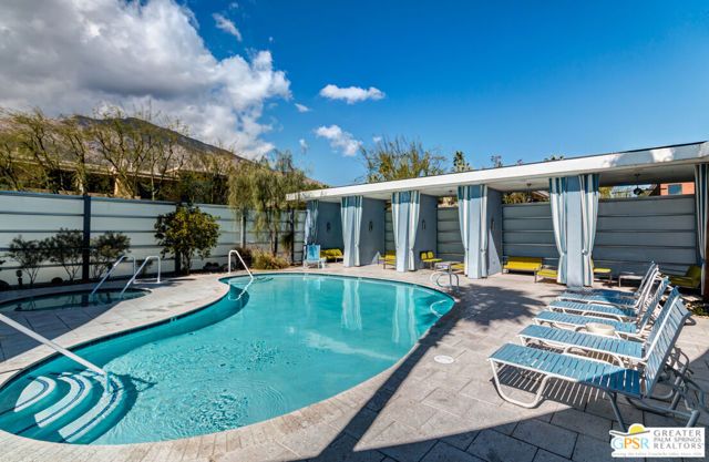 870 E Palm Canyon Drive 202, Palm Springs, CA 92264