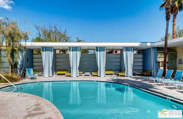 870 E Palm Canyon Drive 202, Palm Springs, CA 92264