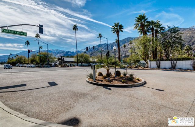 870 E Palm Canyon Drive 202, Palm Springs, CA 92264