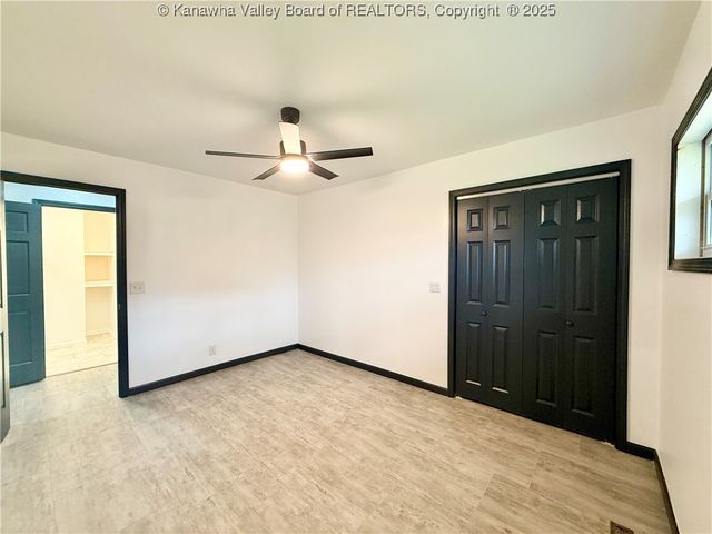 82 Williamton Grove Drive, Elkview, WV 25071