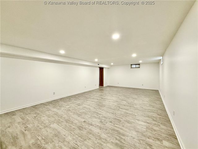 82 Williamton Grove Drive, Elkview, WV 25071