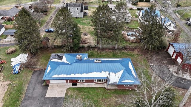 82 Williamton Grove Drive, Elkview, WV 25071