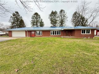 82 Williamton Grove Drive, Elkview, WV 25071