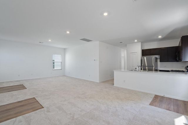 230 Gabbro GDNS, Maxwell, TX 78656