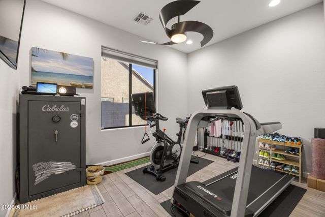 9065 E LEONORA Street, Mesa, AZ 85207