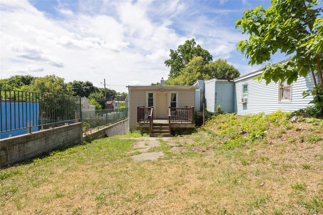 142 W Parmenter Street, Newburgh, NY 12550