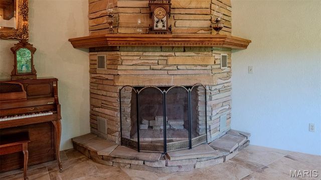 7067-7073 Farrow Lane, Godfrey, IL 62035