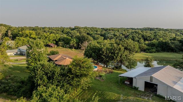 7067-7073 Farrow Lane, Godfrey, IL 62035