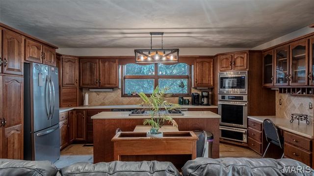 7067-7073 Farrow Lane, Godfrey, IL 62035