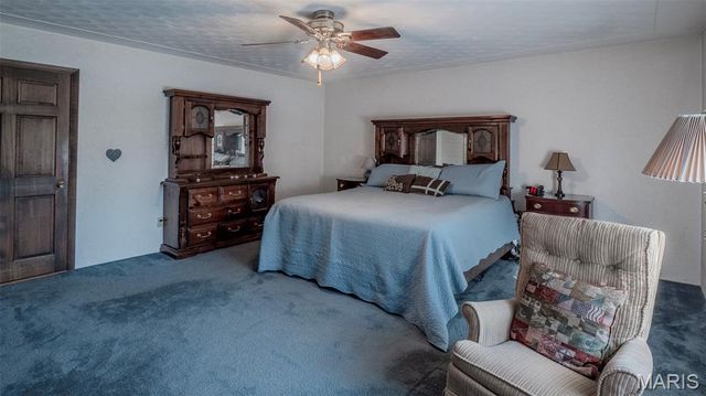7067-7073 Farrow Lane, Godfrey, IL 62035