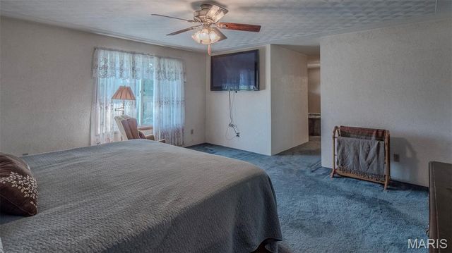 7067-7073 Farrow Lane, Godfrey, IL 62035