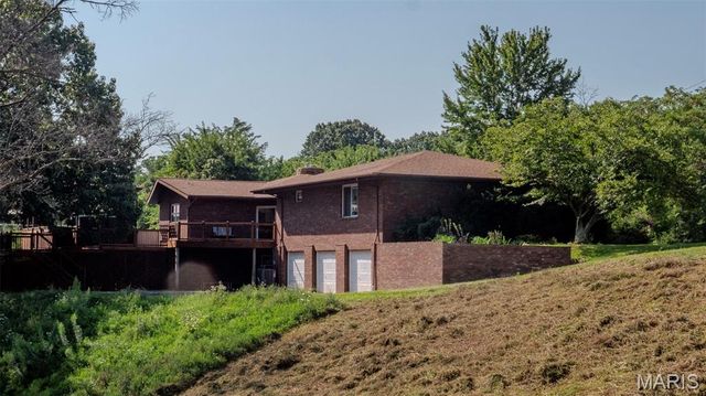 7067-7073 Farrow Lane, Godfrey, IL 62035