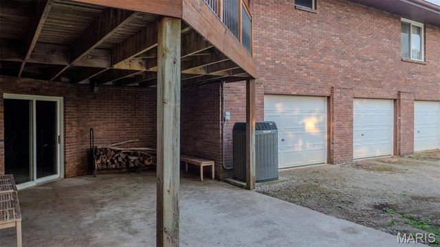 7067-7073 Farrow Lane, Godfrey, IL 62035