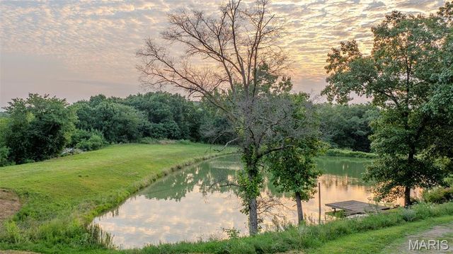 7067-7073 Farrow Lane, Godfrey, IL 62035