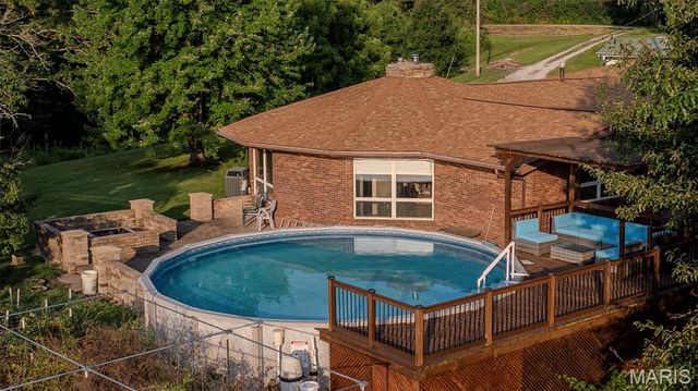 7067-7073 Farrow Lane, Godfrey, IL 62035