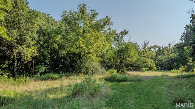 7067-7073 Farrow Lane, Godfrey, IL 62035