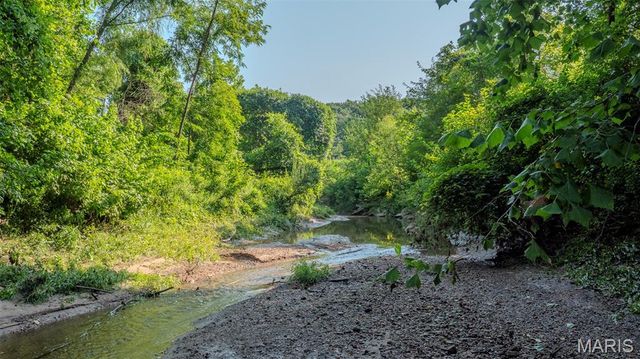 7067-7073 Farrow Lane, Godfrey, IL 62035