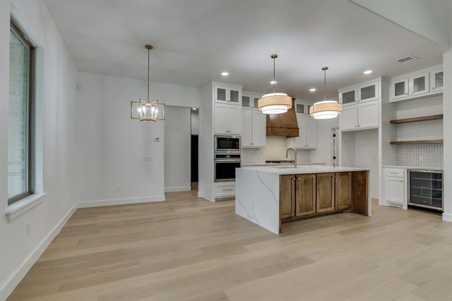 9356 Elizabeth Drive, Guthrie, OK 73044