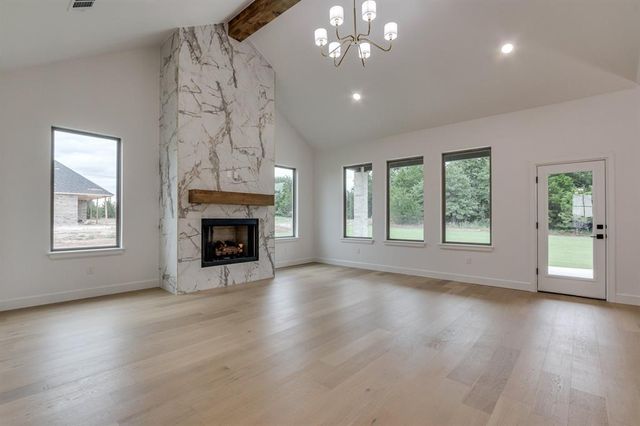 9356 Elizabeth Drive, Guthrie, OK 73044