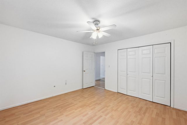 100 Kennedy Dr Apt 39, South Burlington, VT 05403