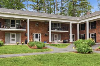 100 Kennedy Dr Apt 39, South Burlington, VT 05403