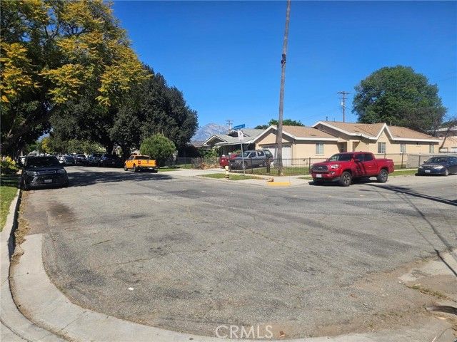 548 N Reservoir, Pomona, CA 91767