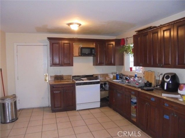 548 N Reservoir, Pomona, CA 91767