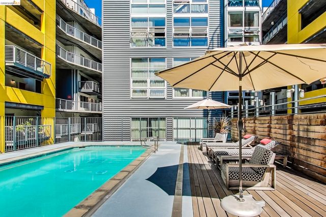 311 Oak St 804, Oakland, CA 94607