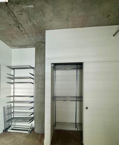 311 Oak St 804, Oakland, CA 94607