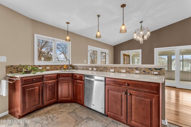 13 Tobago Avenue, Toms River, NJ 08753
