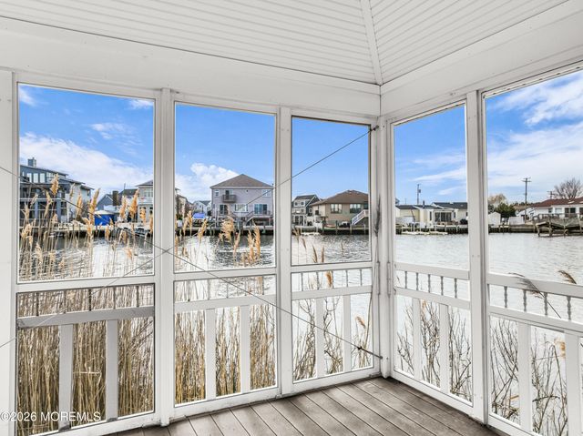 13 Tobago Avenue, Toms River, NJ 08753