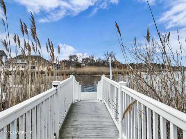 13 Tobago Avenue, Toms River, NJ 08753