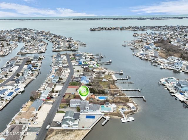 13 Tobago Avenue, Toms River, NJ 08753