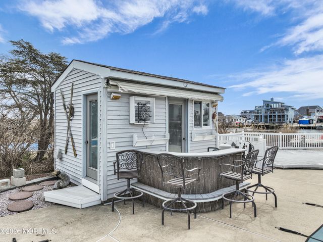 13 Tobago Avenue, Toms River, NJ 08753