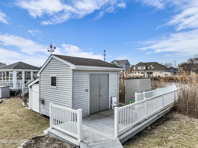 13 Tobago Avenue, Toms River, NJ 08753
