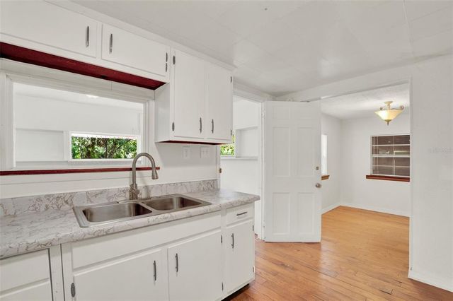 28712 AZALEA AVENUE, Paisley, FL 32767