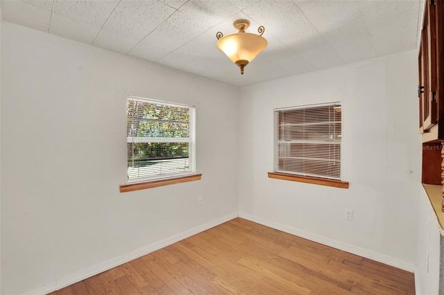 28712 AZALEA AVENUE, Paisley, FL 32767