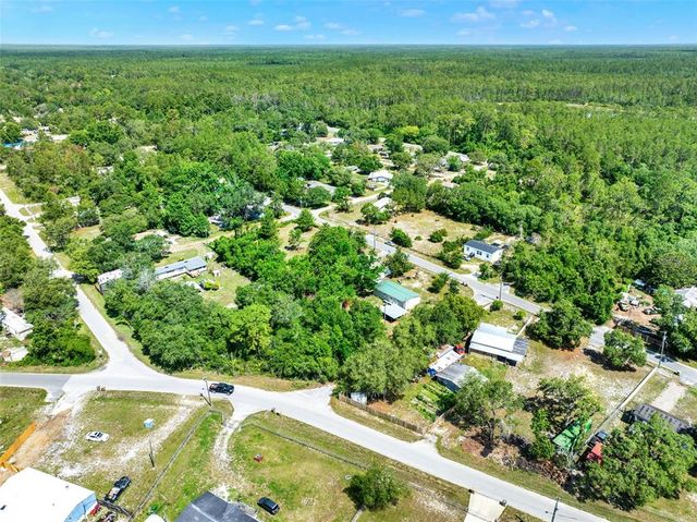 28712 AZALEA AVENUE, Paisley, FL 32767