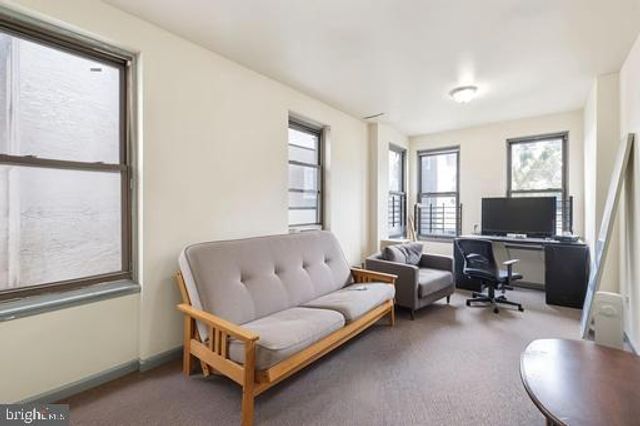 2136 N CARLISLE ST, Philadelphia, PA 19121