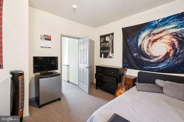 2136 N CARLISLE ST, Philadelphia, PA 19121