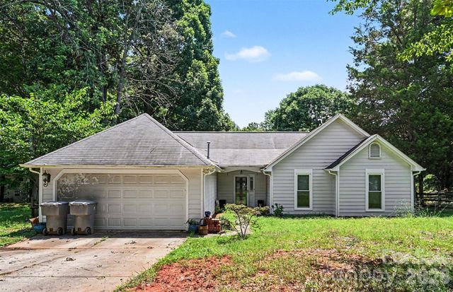 8410 Gidleigh Court, Charlotte, NC 28216