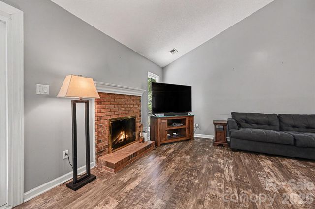 8410 Gidleigh Court, Charlotte, NC 28216