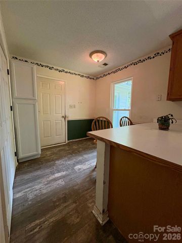 8410 Gidleigh Court, Charlotte, NC 28216