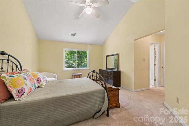 8410 Gidleigh Court, Charlotte, NC 28216