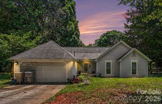 8410 Gidleigh Court, Charlotte, NC 28216